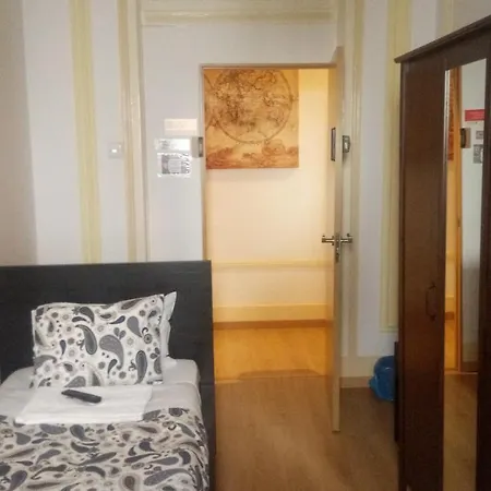 Diamond Economy Ostello Lisbona
