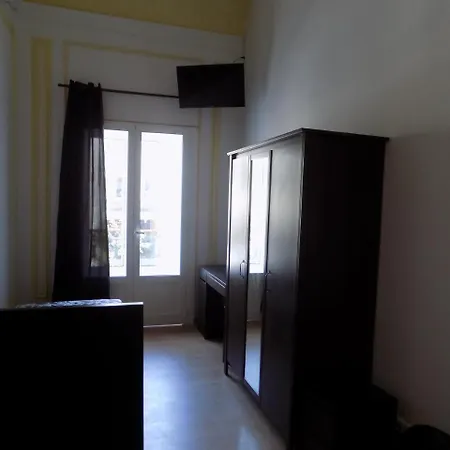 Diamond Economy Ostello
